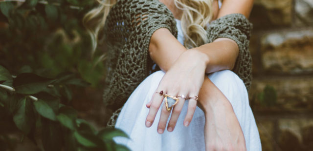 How to wear painful heels without dying